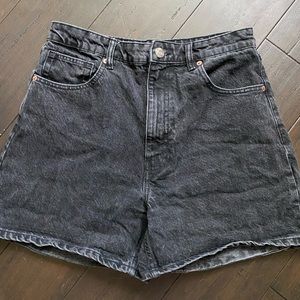 Zara Mom Fit Shorts
